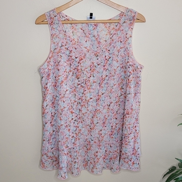 CAbi | #5032 Bella Floral Tiered Sleeveless Tank Blouse - Picture 1 of 5